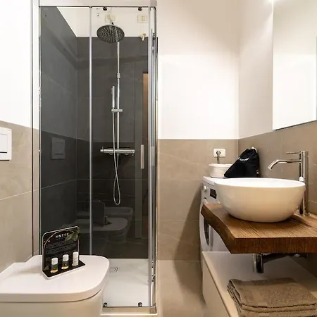 Apartamento Del Borgo A 2 Passi Dal Lago, Quite *