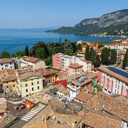 Del Borgo A 2 Passi Dal Lago, Quite Apartamento Garda (Verona)